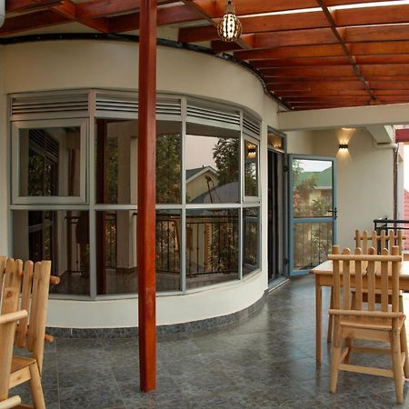 Silver Oaks Hotel Boma Fort Portal Exteriér fotografie