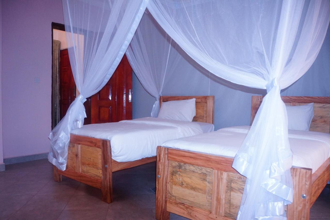 Silver Oaks Hotel Boma Fort Portal Exteriér fotografie