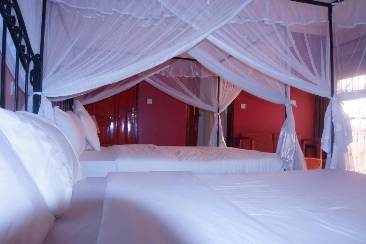 Silver Oaks Hotel Boma Fort Portal Exteriér fotografie