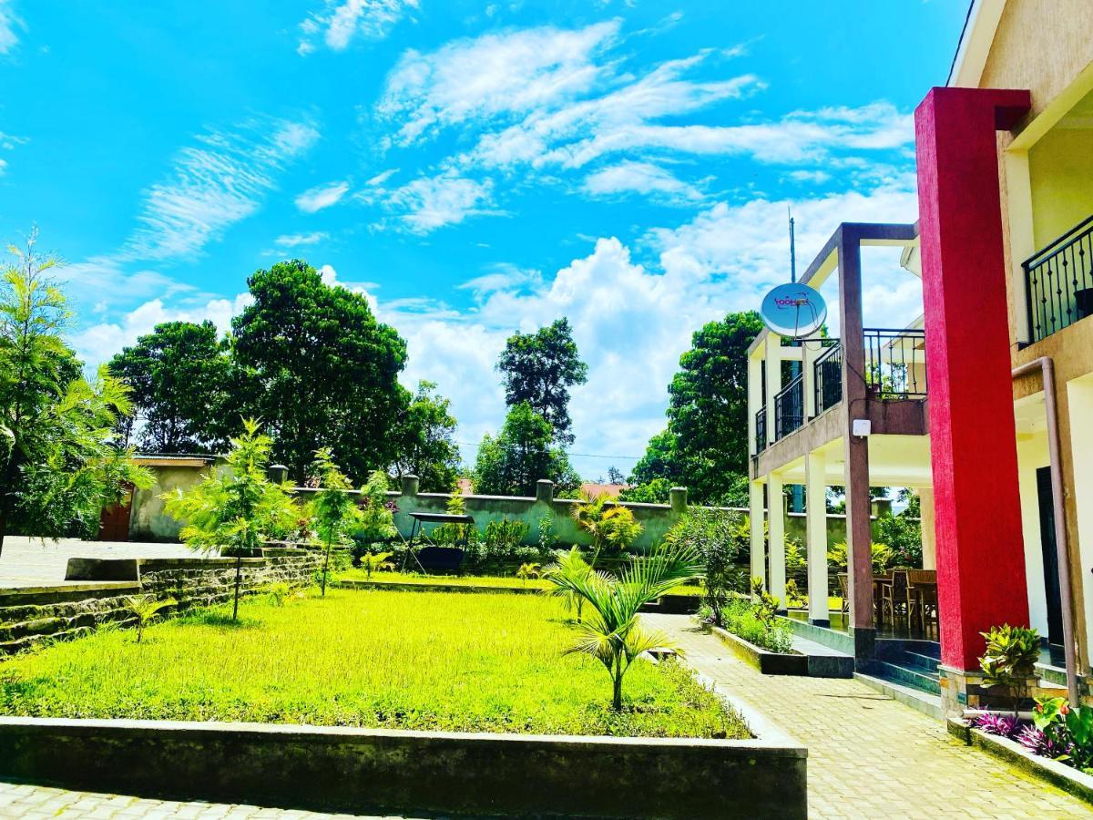 Silver Oaks Hotel Boma Fort Portal Exteriér fotografie