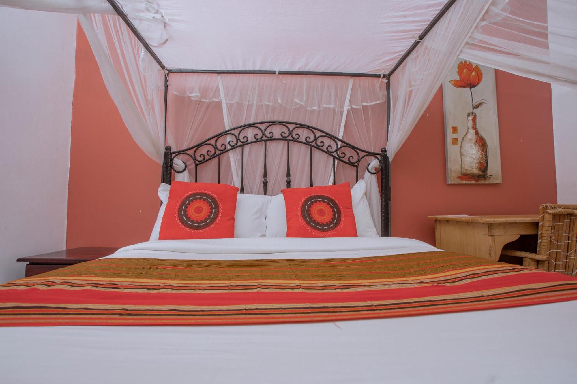 Silver Oaks Hotel Boma Fort Portal Exteriér fotografie