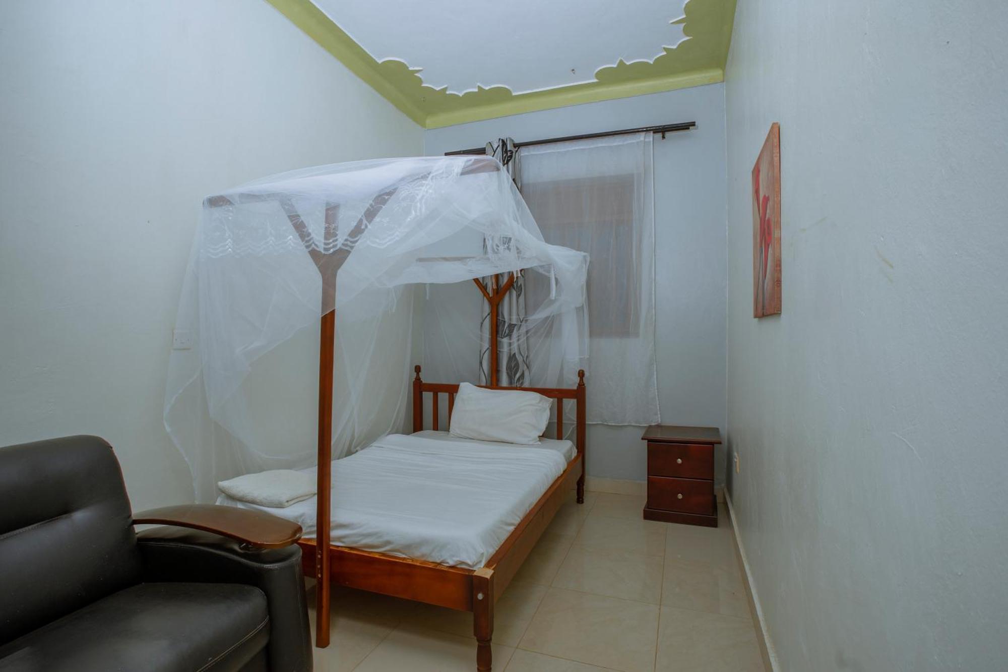 Silver Oaks Hotel Boma Fort Portal Exteriér fotografie